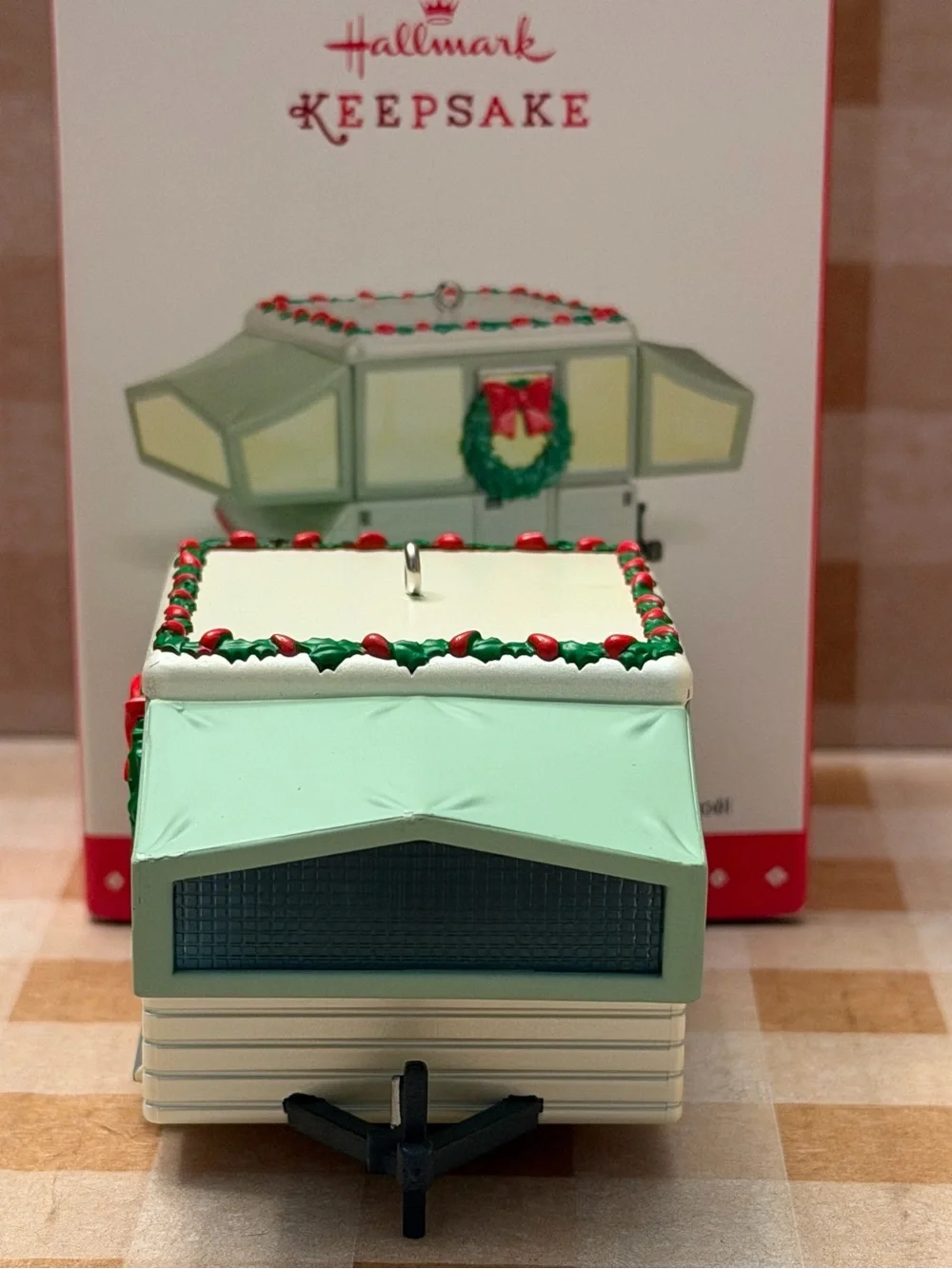 Hallmark Keepsake Happy Campers Ornament QGO1669 2015 RV Adventures Pop Up